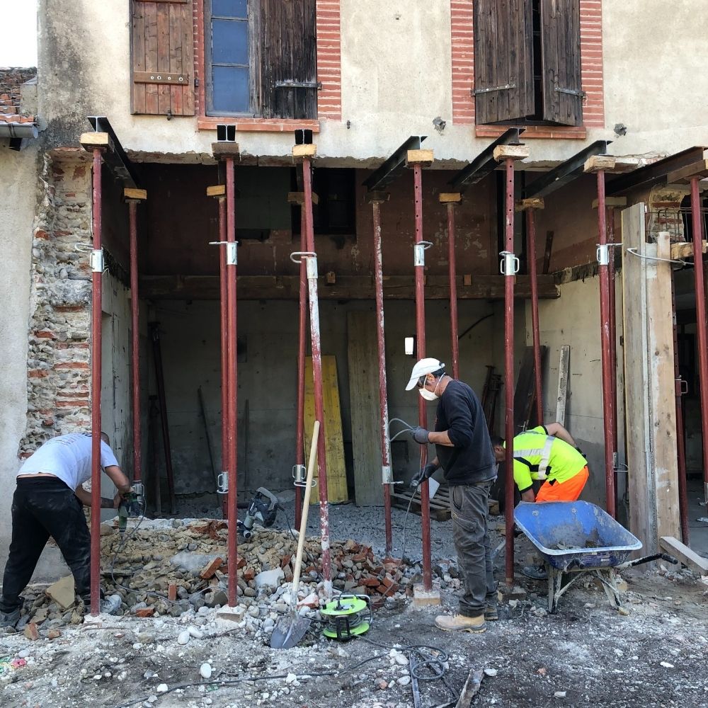 Création d'un ouverture dans une toulousaine en brique foraine, rénovation d'une maison individuelle à Toulouse, réalisée en 2022